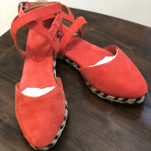 Coach Shoes - SOLD ~ Coach Ozzie Coral Sandals - 6.5M - New with box